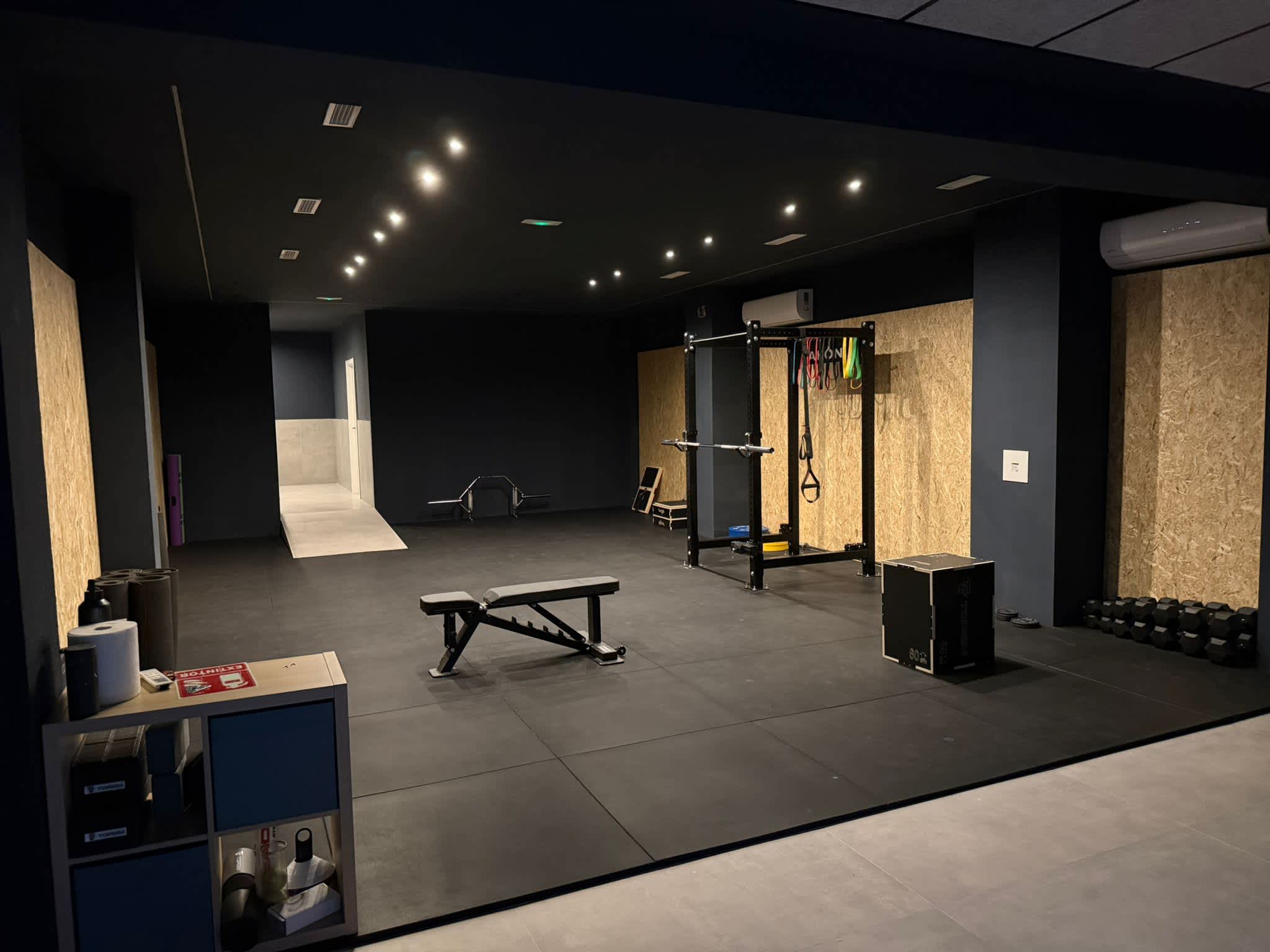 Instalaciones de VIMA — centro de entrenamiento en Granada, Camino de Ronda